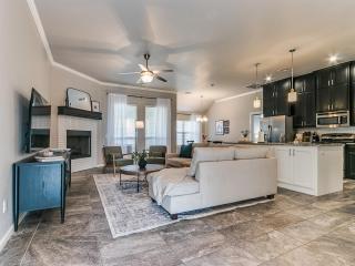 Luxury Living Without the Commitment - 3