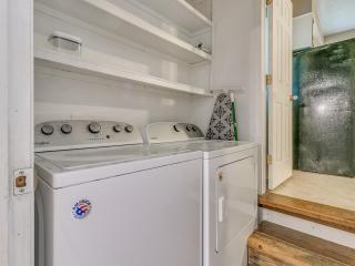 Comfortable NW OKC Home with Fenced Yard - 3