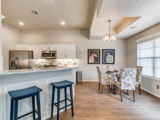 Zinc Charm - Spacious 3 bedroom home and Office - 8