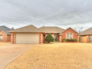 Zinc Charm - Spacious 3 bedroom home and Office - 6