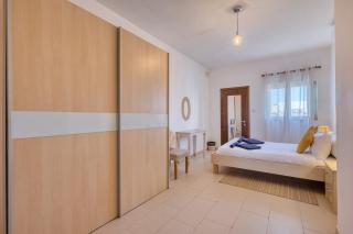 Bright & airy 3 bedroom apartment with balcony LAGI1-1 - 5