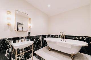 Colmore Apartment 12 - 1