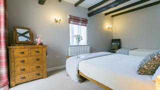 The Lodge at Ynys - 5