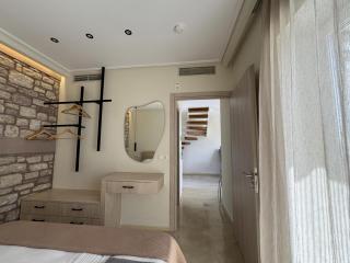 Stone Bay Houses 1 - 3