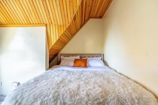 Harlequins Suites Apartment, next to Harlequins Suites Hotel - 5