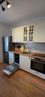 Seafront Heritage Stay, Stomorska Center Apt - 3