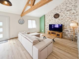 Gîte lumineux rénové avec piscine - Cantal - 7