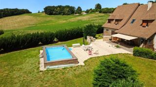 Gîte lumineux rénové avec piscine - Cantal - 2