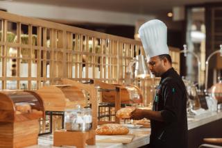 Riyadh Airport Marriott Hotel - 9