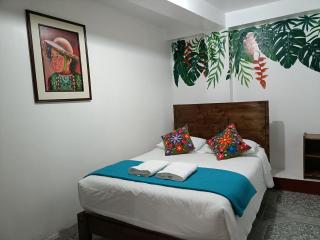 Cusi Guest House - 9