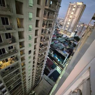 1 Bedroom Condo near PICC and MOA Pasay - 8