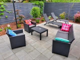 MODERN VILLA & PRIVATE GARDEN in Warsaw - Fully Renovated 2025 - 5