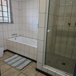 Black Thorn Accommodation - 7
