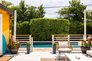 The Breezy Bungalow - Team Joseph Ellen - 4
