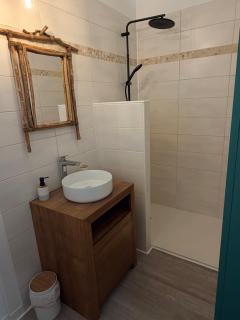 Bungalow la tipik - 1