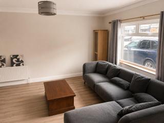 Modern Stay in the Heart of Thurles Room7 Shared Apt - 6