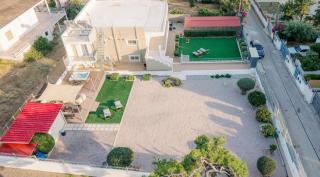 Oasis Boutique Apartments - 1