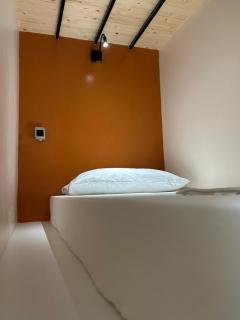 Queen-V Hostel - 4