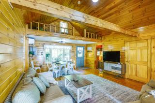 Pets Welcome! Lakefront Retreat w/ Dock in Newport - 6