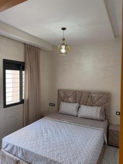 Brand-New 3BR Apartment , Sunny Balconies , Garden View , Near Euromed & Medina - 1