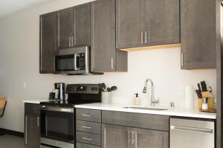 Deer District Studio - One Block to Fiserv and Baird - 1