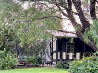 Charming three bedroom cottage near beaches and wineries - 4
