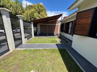 Casa Luminosa Con patio y garaje - 9