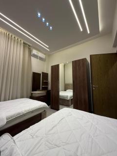 Luxurious 2 Bedroom Apartment 51 - 9