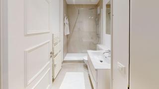 Central 2BR Apartment Zurich District 6 - Near City Centre - 7