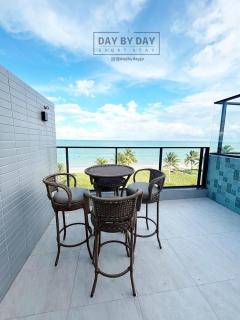 G5 Beach Flat by Day by Day - 5