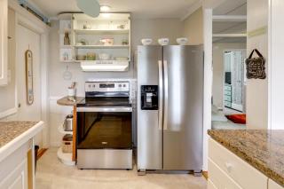 Warwick Apt w/ Waterfront View, Walk to Marina! - 1
