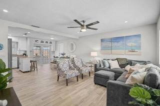 10 Min to Anna Maria Island Near IMG Parkside - 0