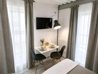 VIBUhomes Estudio II con encanto en Casco Antiguo - 2