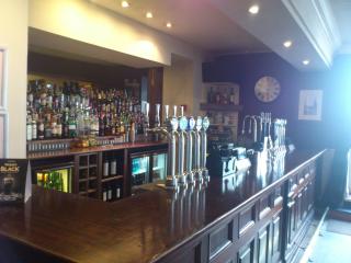 Thomas Arms Hotel - Llanelli - 1
