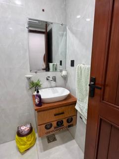 Furnished Apartment in Bahria Town Lahore - 4