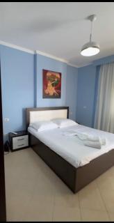 Bright Coastal Apartment with Balcony and Sea Views - 3