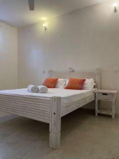Hide Away Villa - 8