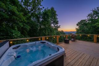 Mountain Views Private Sauna Wet Bar Hot Tub - 5
