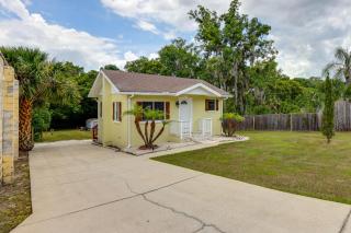Walk to Beautiful & Historic Downtown Mount Dora - 0