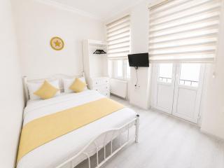 Istanberry - Scarlet Three Bedroom Apartments - 7