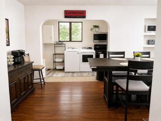 Your turnkey fully furnished 2BD 1 BA spacious apt - 7