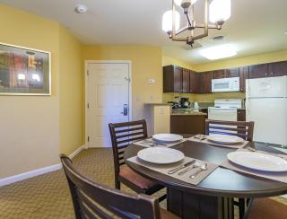 2 BR Vacation Village In The Berkshires - 4