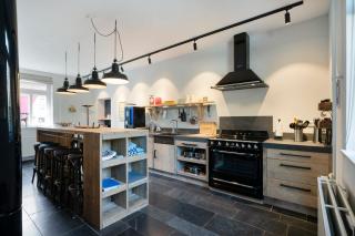 Luxe familiehuis voor 12 personen, 6 slaapkamers met eigen badkamer, luxe keuken, jetstreambad en infrarood sauna en 1 ha tuin in Vijlen, Zuid-Limburg - 2