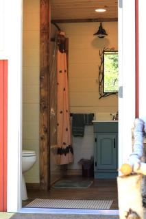 Grizzly Gulch Cabin Historic - 5