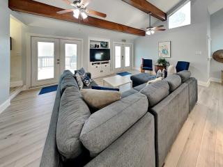 Sea Breeze Escape - 9