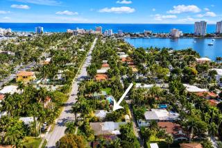 WALK to Beach Luxury 3BR Villa in Hollywood Lakes - 8