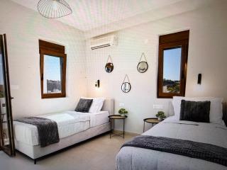 Luxury Beachfront Private pool Villa - 4