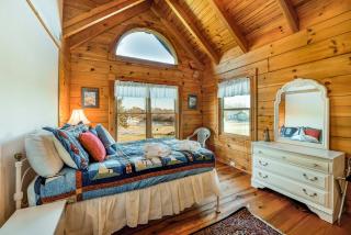 Dog-friendly, lake view cabin w/ furnished decks, Ping-Pong & darts - 6