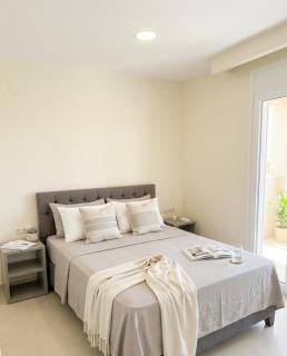 Kissamos Hilliside Blue Studio 3 - 4