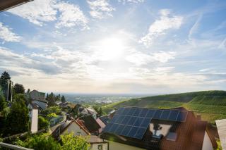 KAMO Panorama Schwarzwald Apartment - privater Eingang & 2 kostenlose Parkplätze, bis zu 5 Personen - 2
